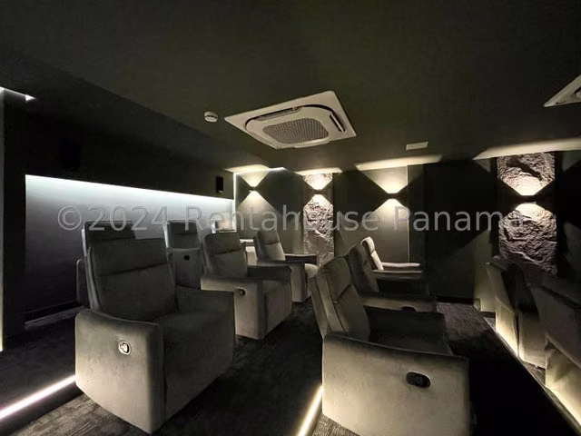 Venta PH Park Square JM