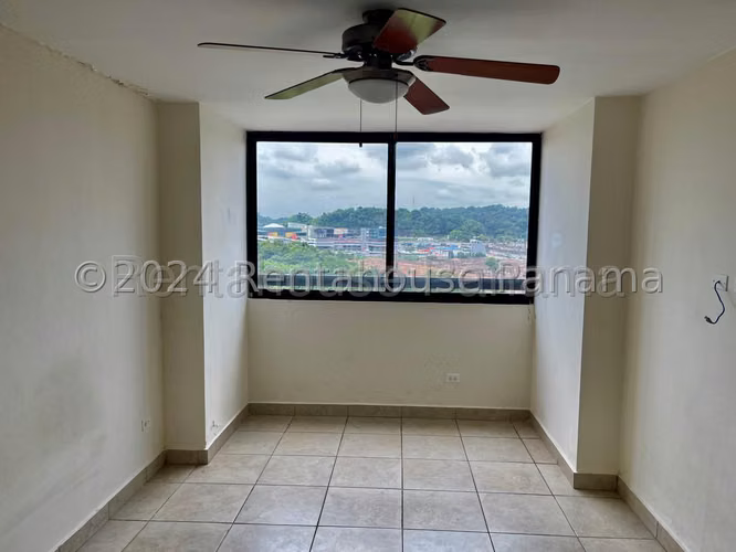Venta de apartamento en Condado del Rey AK