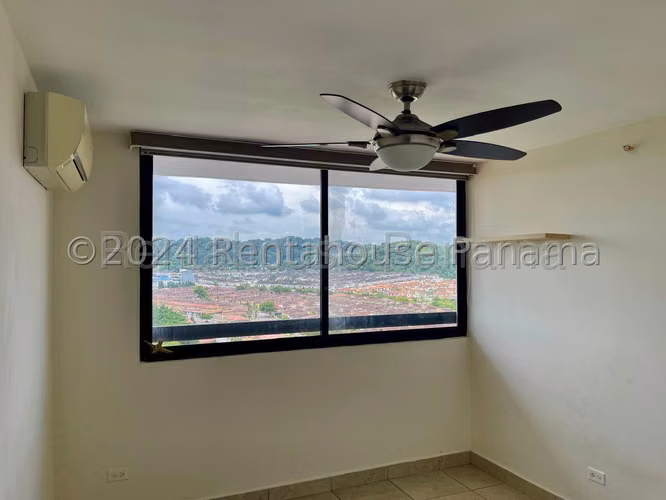 Venta de apartamento en Condado del Rey AK