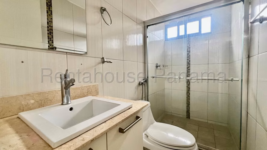 Venta de apartamento en Condado del Rey AK