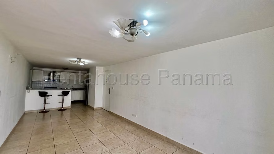 Venta de apartamento en Condado del Rey AK