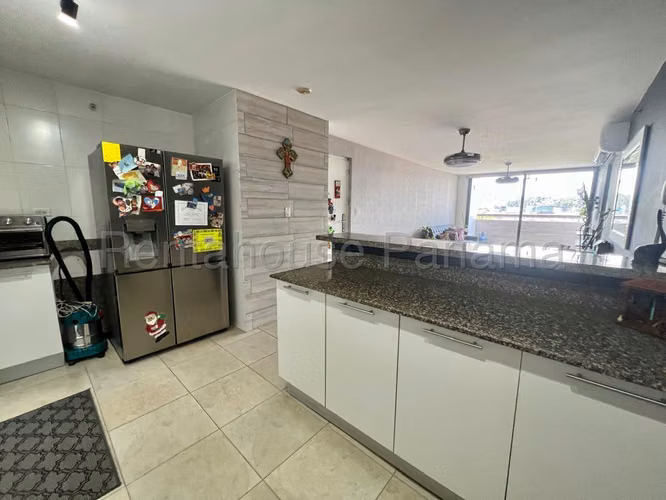 Venta de apartamento en Condado del Rey AK