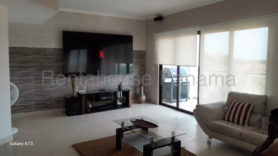 VENTA DE APARTAMENTO EN  SAN CARLOS HQ - Imagen 4