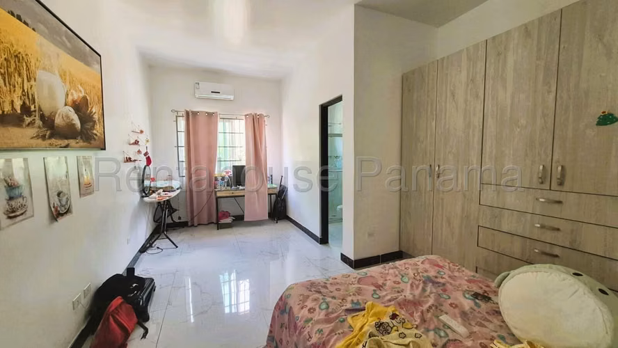 VENTA DE CASA EN  ALTOS DE PANAMA HQ