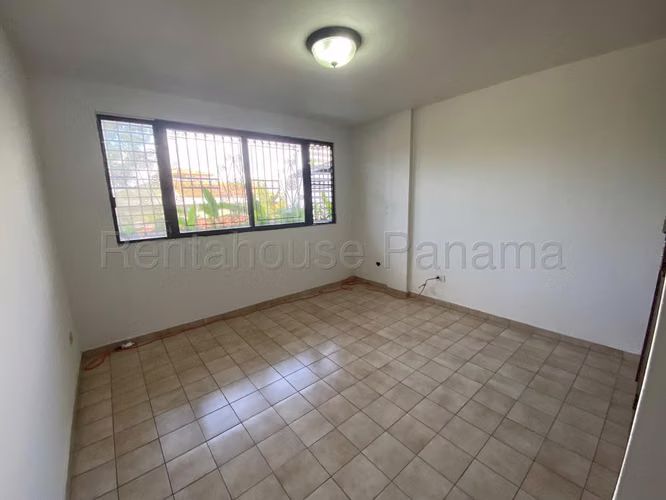 Vendo Casa Espaciosa en Dos Mares, Betania 26-3572GG
