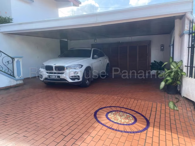 Vendo Casa Espaciosa en Dos Mares, Betania 26-3572GG