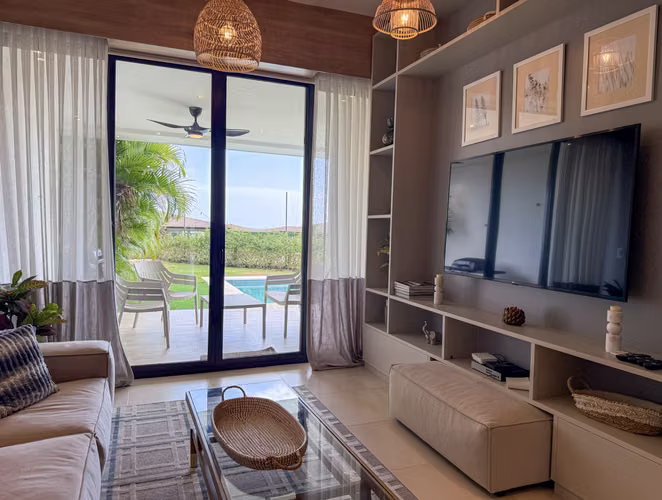Linda Villa Pocos Metros de la Playa - Amoblada $510,000