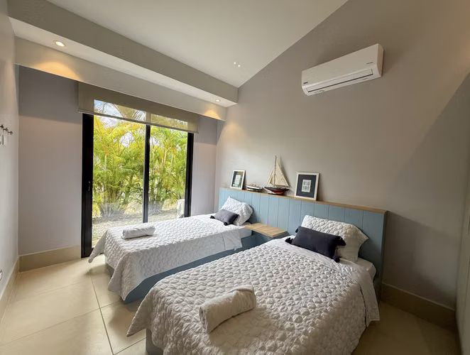 Linda Villa Pocos Metros de la Playa - Amoblada $510,000