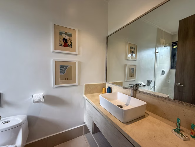 Linda Villa Pocos Metros de la Playa - Amoblada $510,000