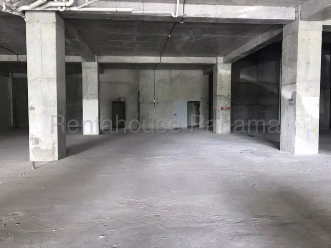 Alquiler de local comercial en Costa del Este AK