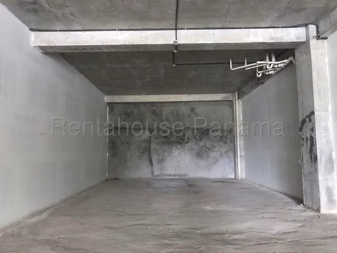 Alquiler de local comercial en Costa del Este AK