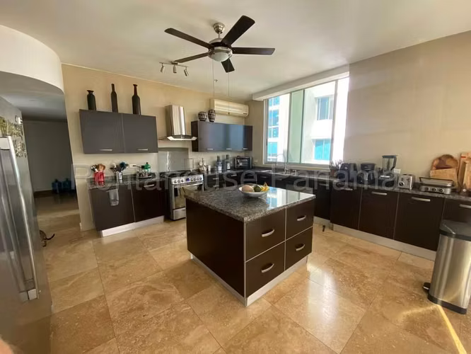 Vendo apartamento en Costa del Este MPM26-5386