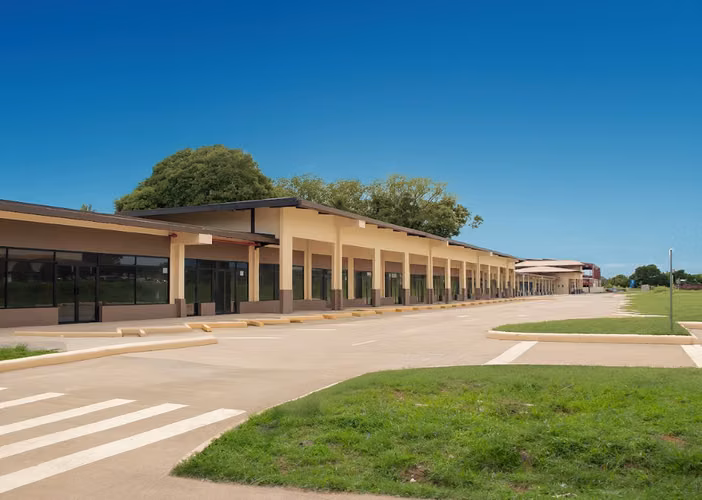 LOCALES COMERCIALES EN VENTA – GRAN PLAZA Canto del Llano, Santiago PRG-01