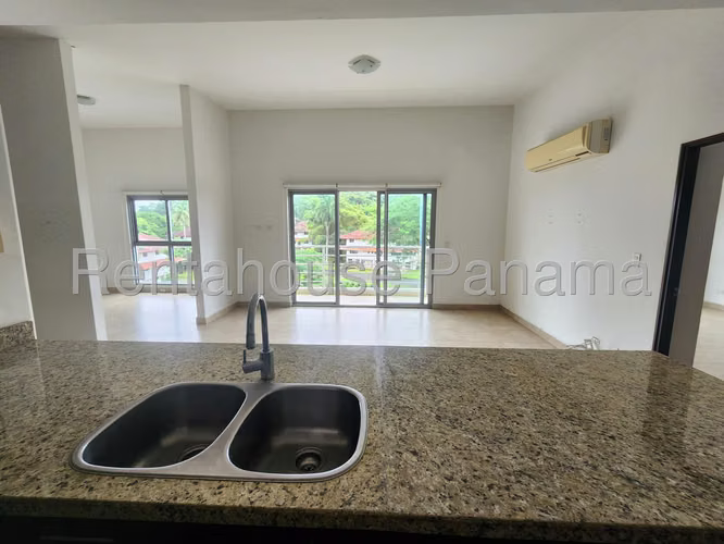 Venta de Apartamento en Panama Pacifico Ph Soleo Mts2: 180.10 PD