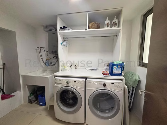 Apartamento en Venta en Santa Maria  JG