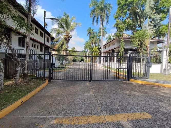 Casa en Venta en Clayton JG