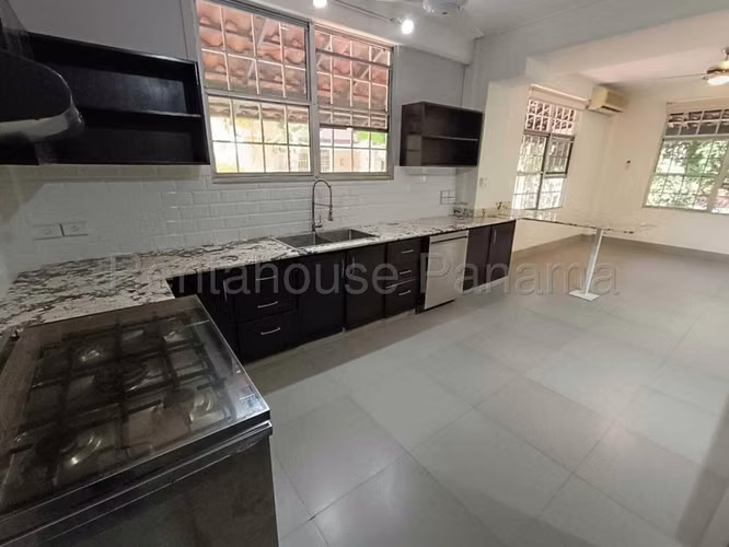 Casa en Venta en Clayton JG
