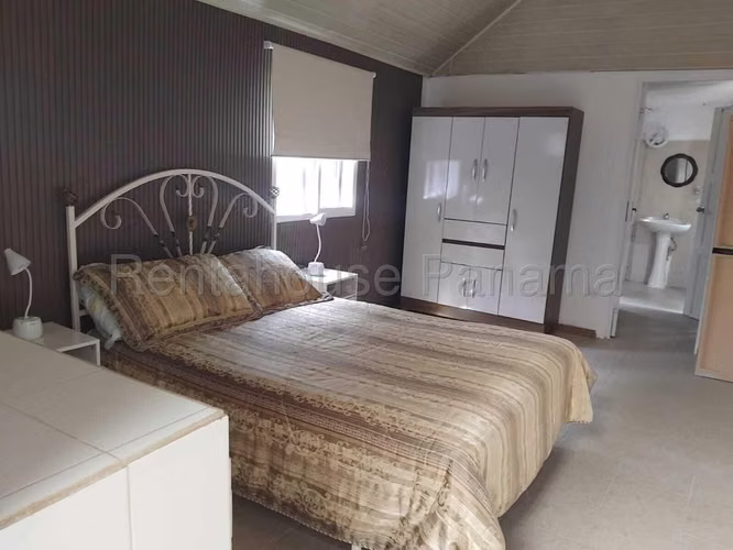Casa en Venta en Cerro Azul  JG