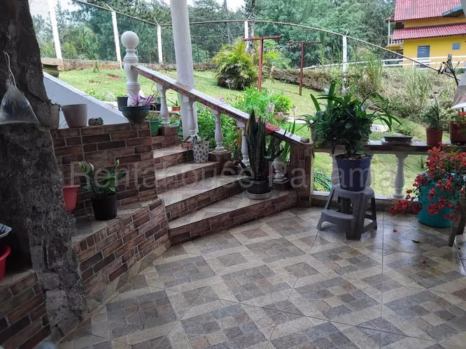 Casa en Venta en Cerro Azul  JG