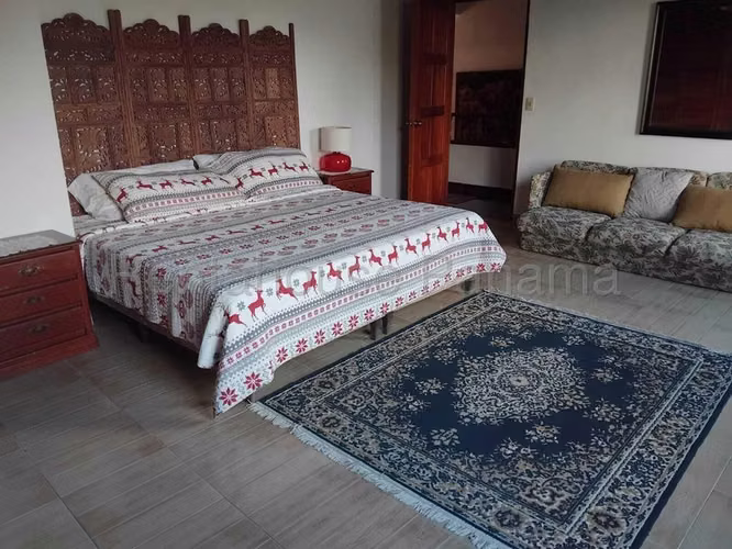 Casa en Venta en Cerro Azul  JG