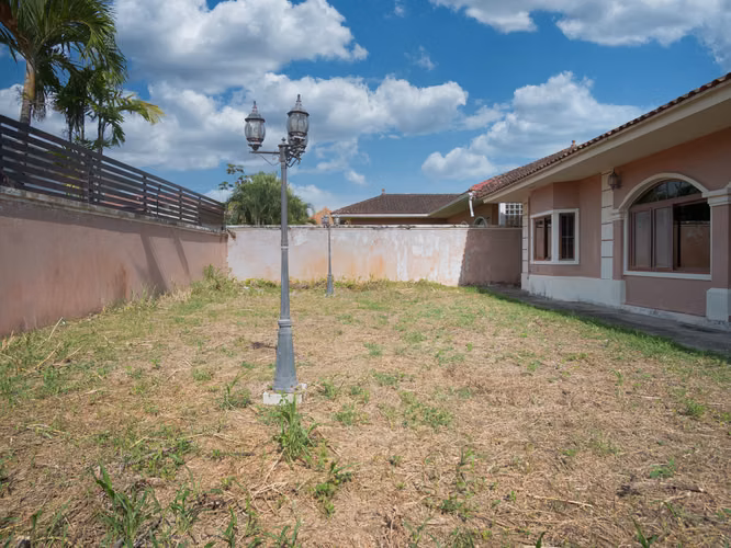 Casa en Sunset Coast en Venta