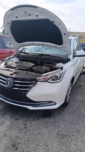 Se vende Changan Alsvin 2024, automático.