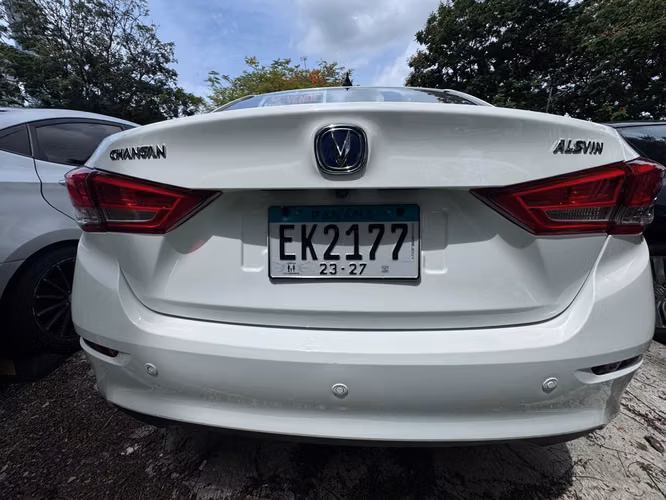 Se vende Changan Alsvin 2024, automático.