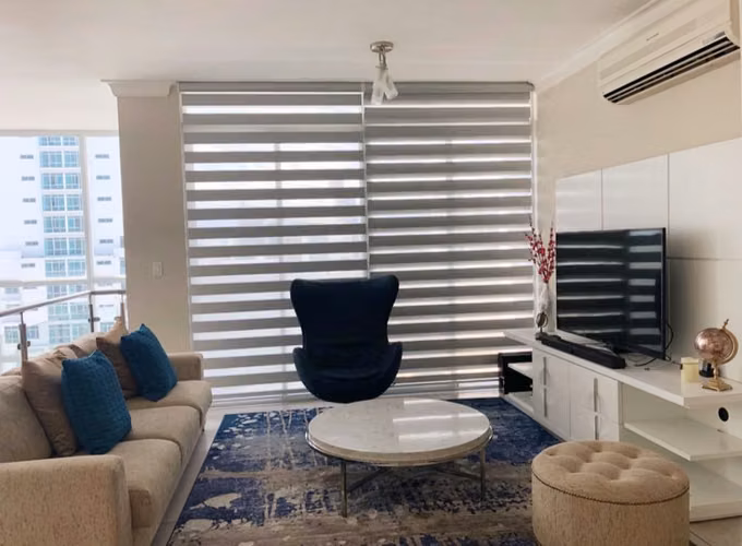 ¡PENTHOUSE DÚPLEX EN BELLA VISTA! DOBLE ALTURA + 3 BALCONES + LUZ NATURAL - Imagen 4