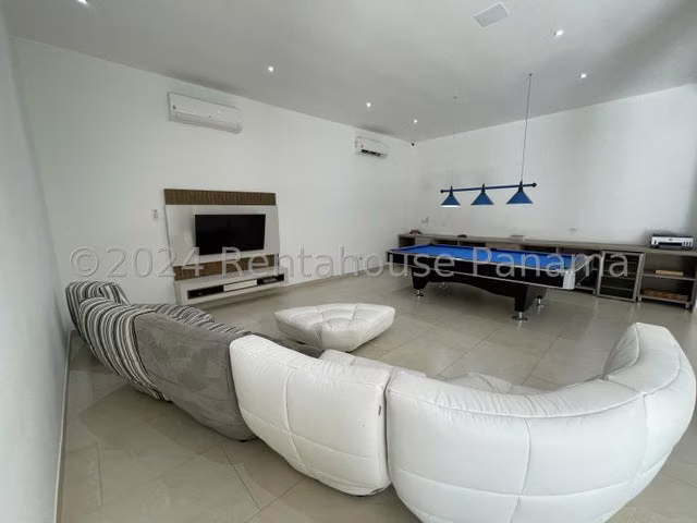Venta Casa Fairway Santa Maria 26YCG3180