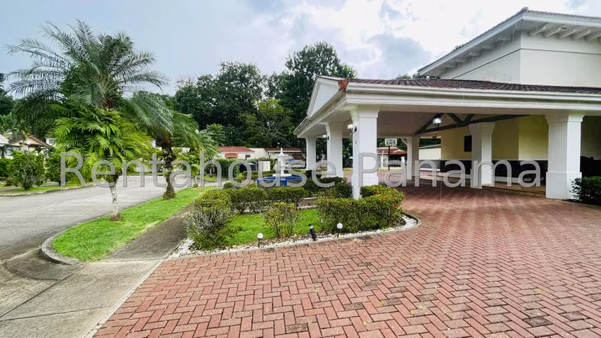 Hermosa Casa en Venta en Camino de Cruces 25YCG3134