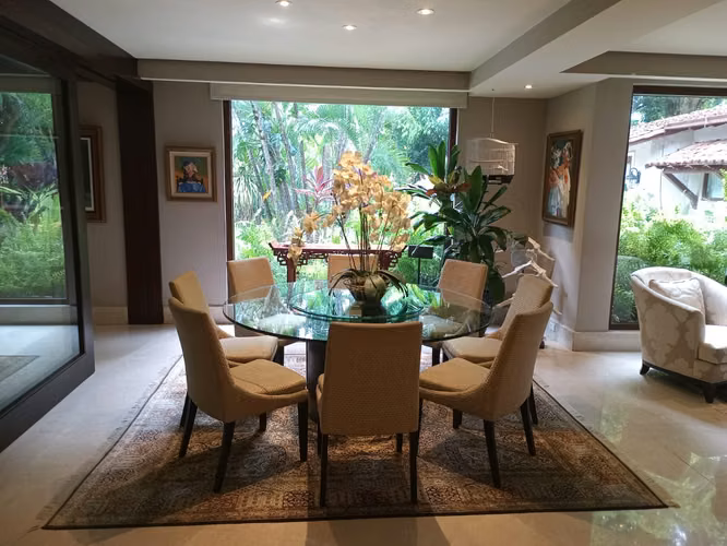 Casa para Venta o Alquiler- Altos de Golf