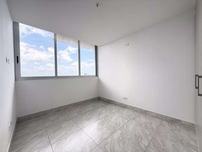LUXOR 400 – Penthouse en El Cangrejo