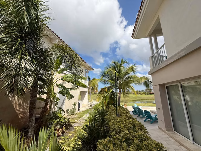 BUENAVENTURA - FOR SALE - LAKEFRONT HOUSE WITH POOL