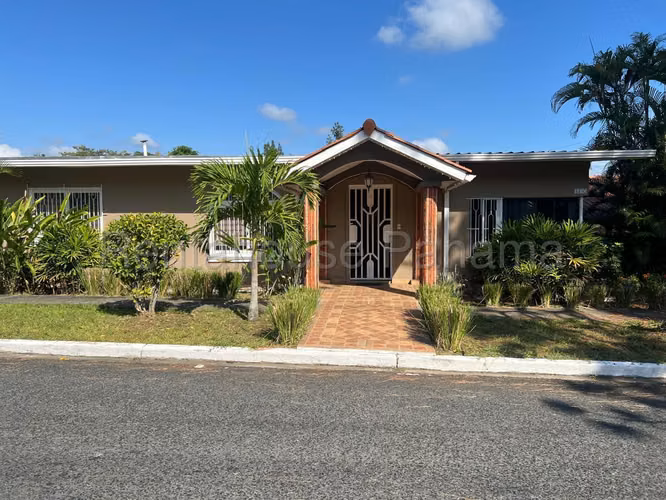 Casa en venta en Villa Zaita SYH