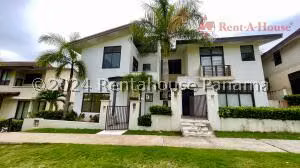 Venta de Casa con 272m2 en Panama Pacifico PH Nativa  26-6652SR