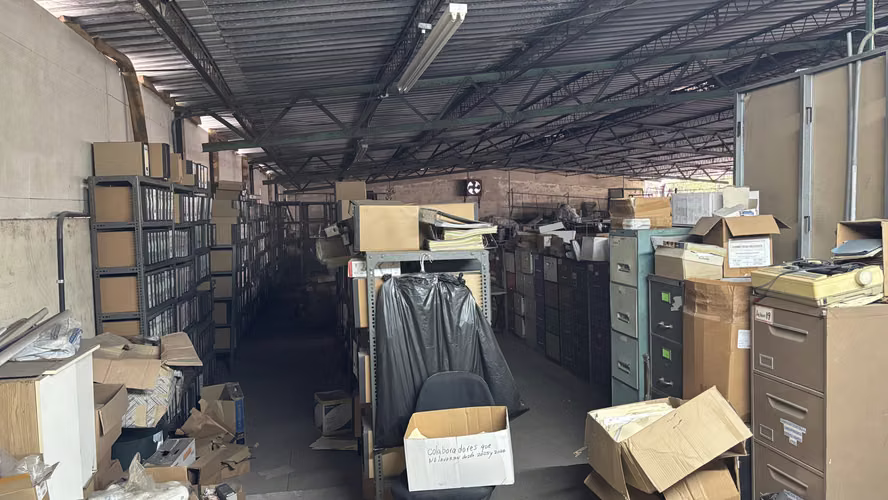 Bodega / Propiedad Comercial en el Centro de la Ciudad – Ideal para Almacenaje y Operación Logística - RM - Imagen 3