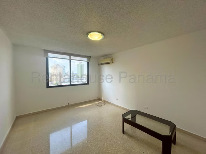 Apartamento en Venta en Obarrio 26*6656