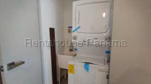 Venta de Apartamento con 46m2 en Avenida Balboa PH More 26-6689SR