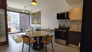 Venta de Apartamento con 46m2 en Avenida Balboa PH More 26-6689SR
