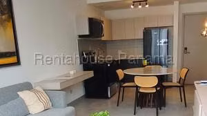 Venta de Apartamento con 46m2 en Avenida Balboa PH More 26-6689SR
