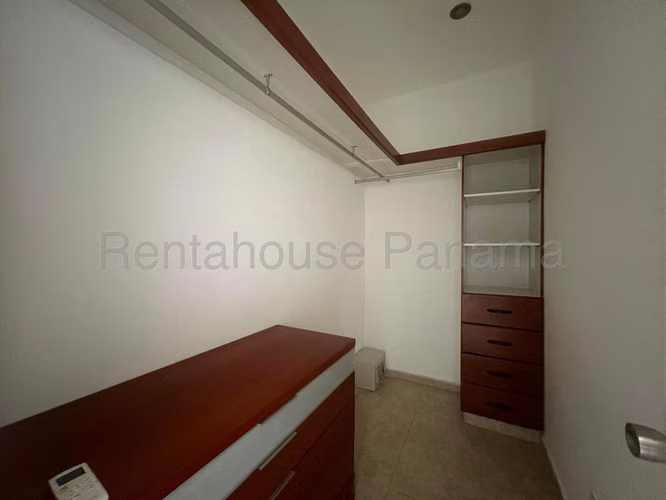 Venta de hermosa casa en Costa del Este de 296m² 26JSS6688 - Imagen 9