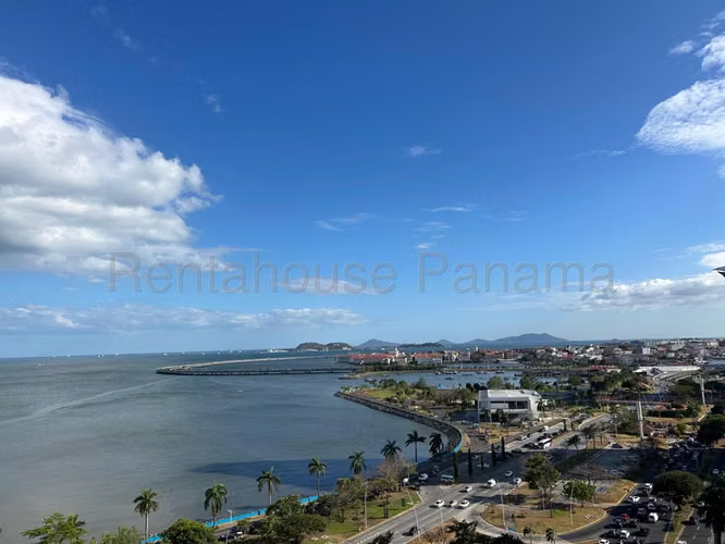Apartamento en Venta en Avenida Balboa  JG