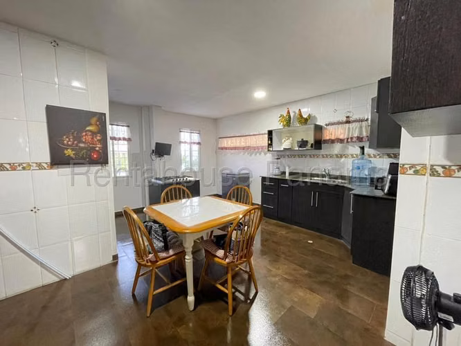 Casa en Venta en  Villa Zaita JG