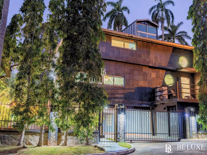 VENTA DE CASA EN CALLE CARPINTERO REAL, ANCON (10)