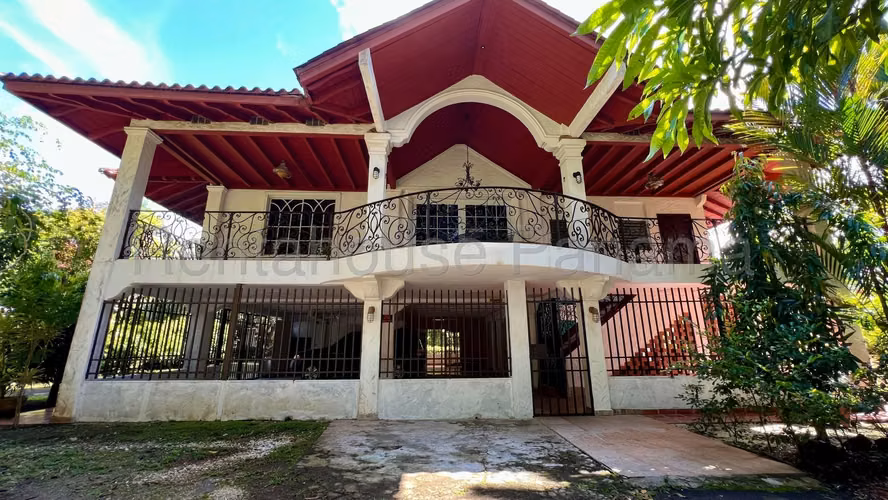 Casa en Venta en Albrook 26*4110Mfk