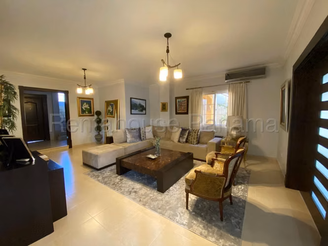 Venta de Casa en Ancon 26*6382Mfk