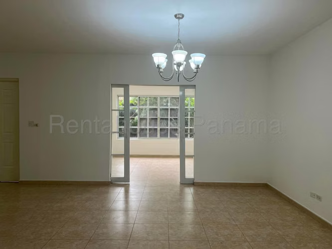 VENTA DE CASA EN PALMERAS DEL ESTE COSTA DEL ESTE HQ