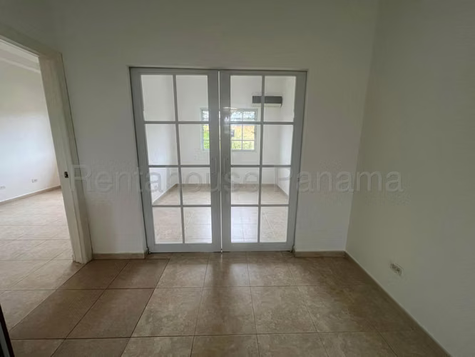 VENTA DE CASA EN PALMERAS DEL ESTE COSTA DEL ESTE HQ