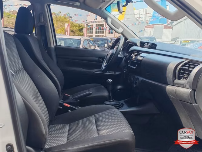 Toyota Hilux 2024 Manual EI7546 - Imagen 9