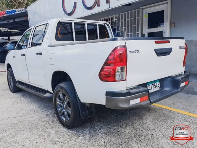 Toyota Hilux 2024 Manual EI7546 - Imagen 6